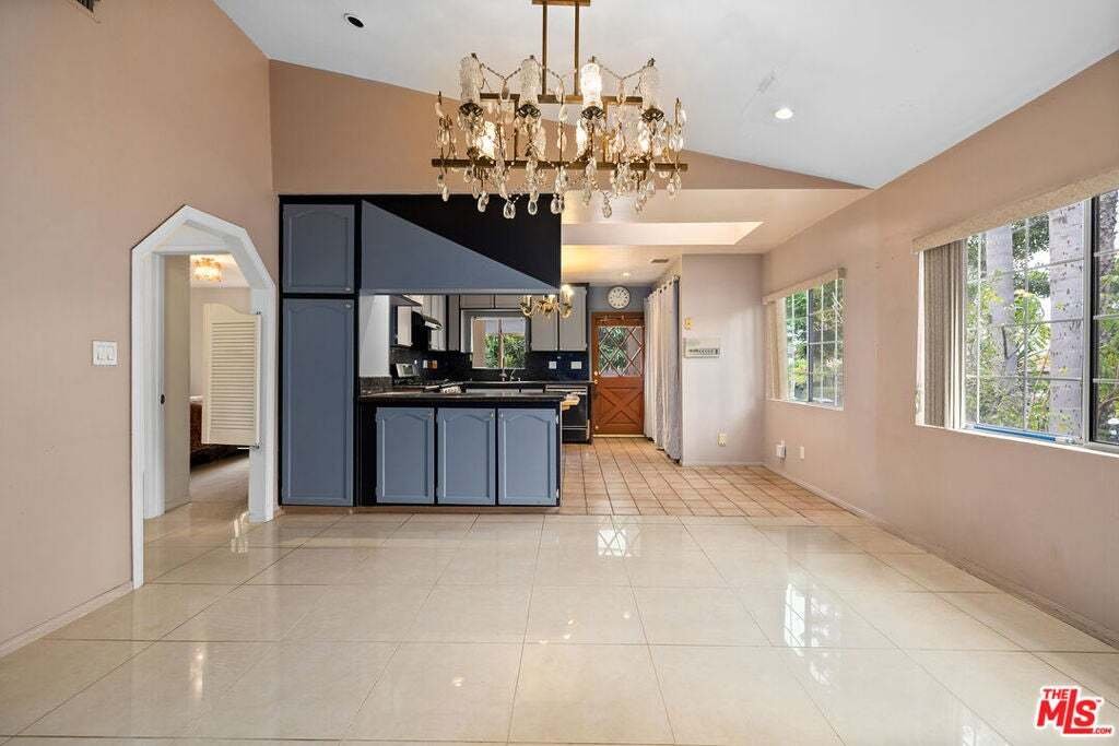 House in Los Angeles, California, United States 5 - 18942112