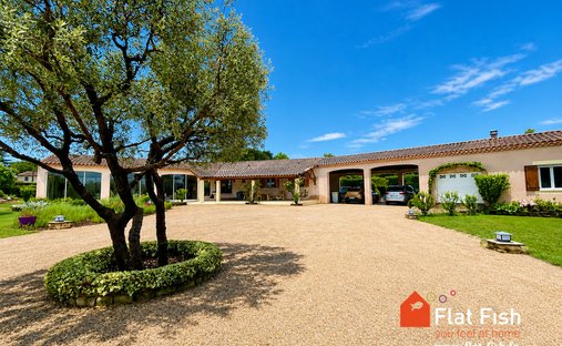 Villa in Mazan, Provence-Alpes-Côte d'Azur, France 1
