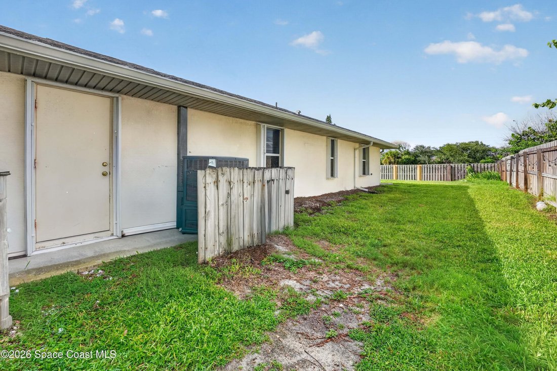 House in Indialantic, Florida, United States 3 - 18942730