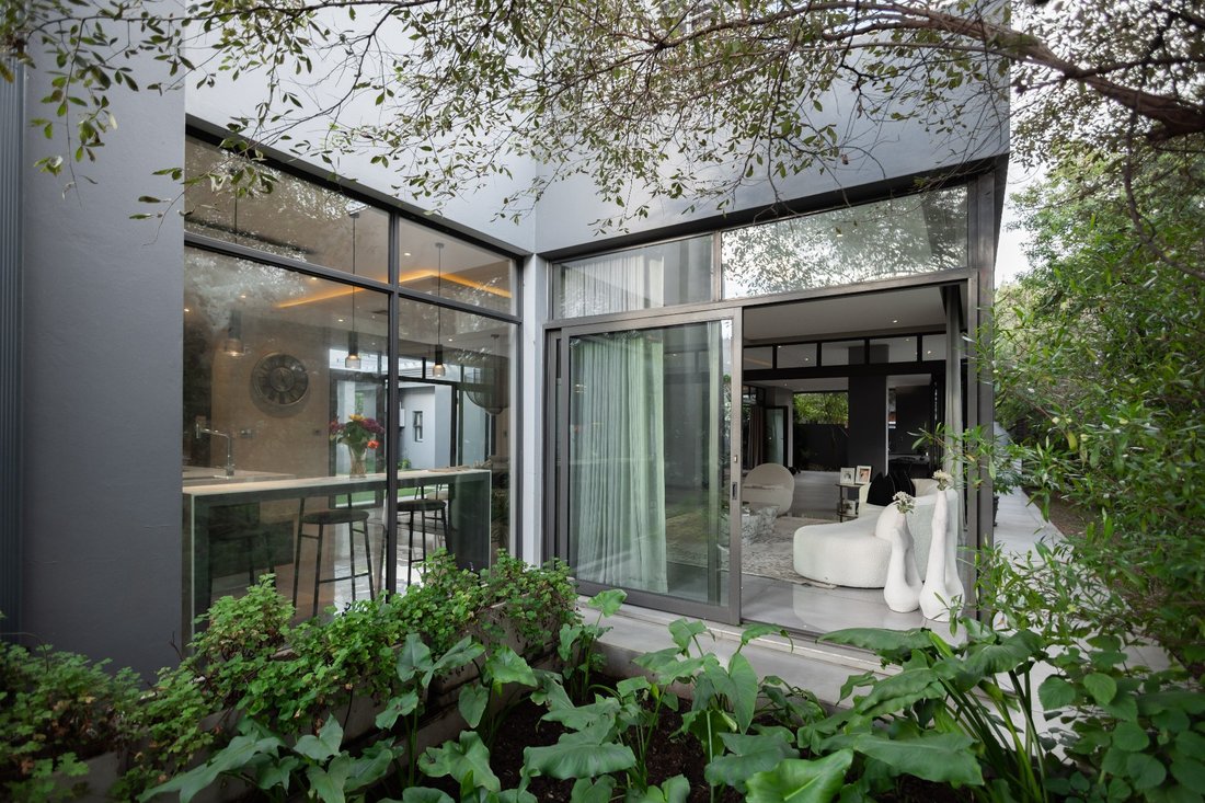 House in Halfway House Estate, Gauteng, South Africa 2 - 18939300