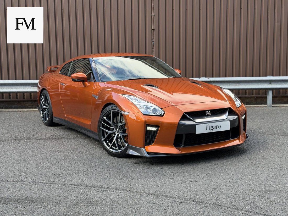 Coupe in Felbridge, United Kingdom 1 - 18942078