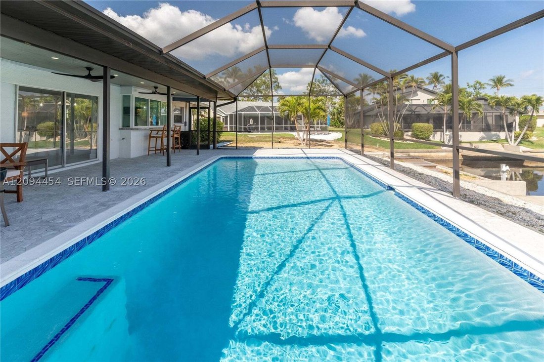 House in Cape Coral, Florida, United States 2 - 18943040