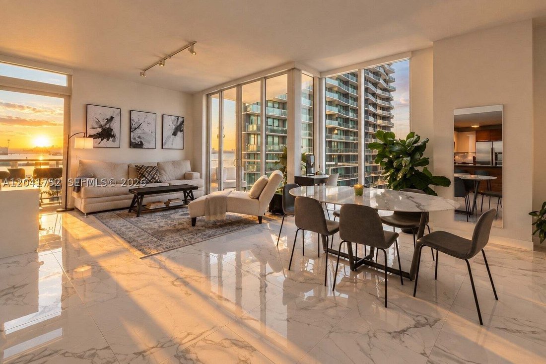 Condo in Miami, Florida, United States 1 - 18254615