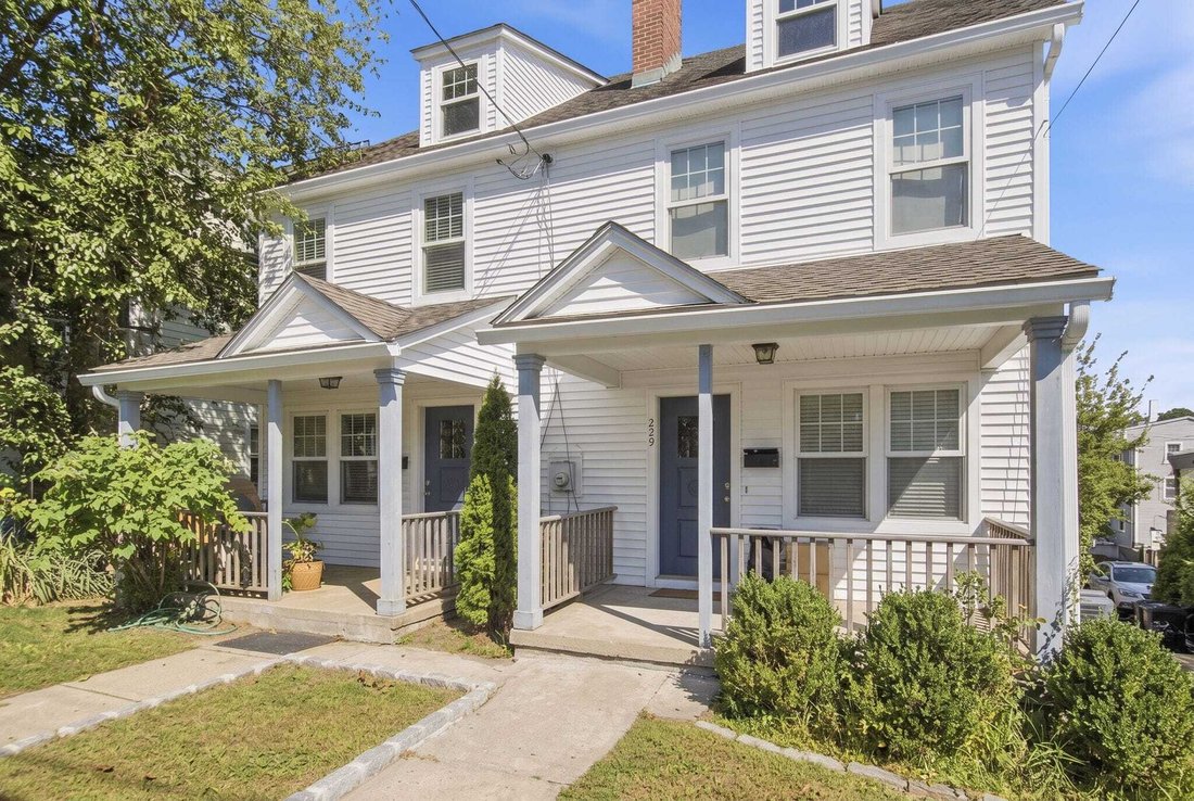 Port Chester, New York, United States 3 - 18927956