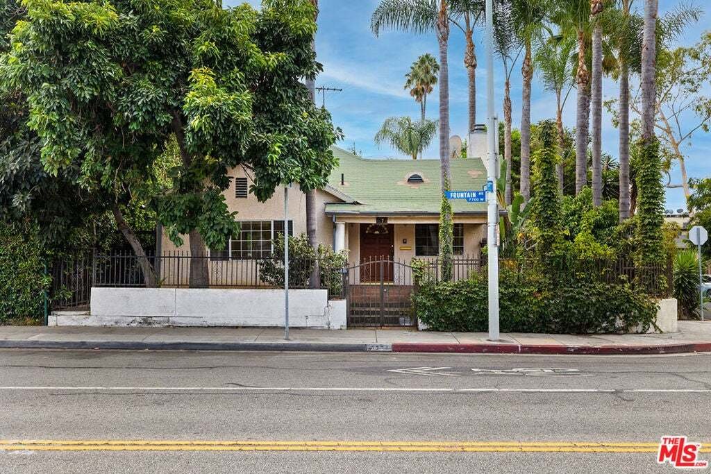 House in Los Angeles, California, United States 1 - 18942112