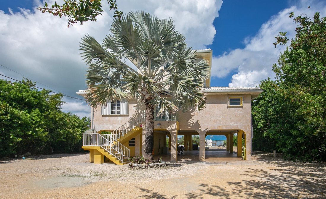 House in Big Pine Key, Florida, United States 3 - 18942107