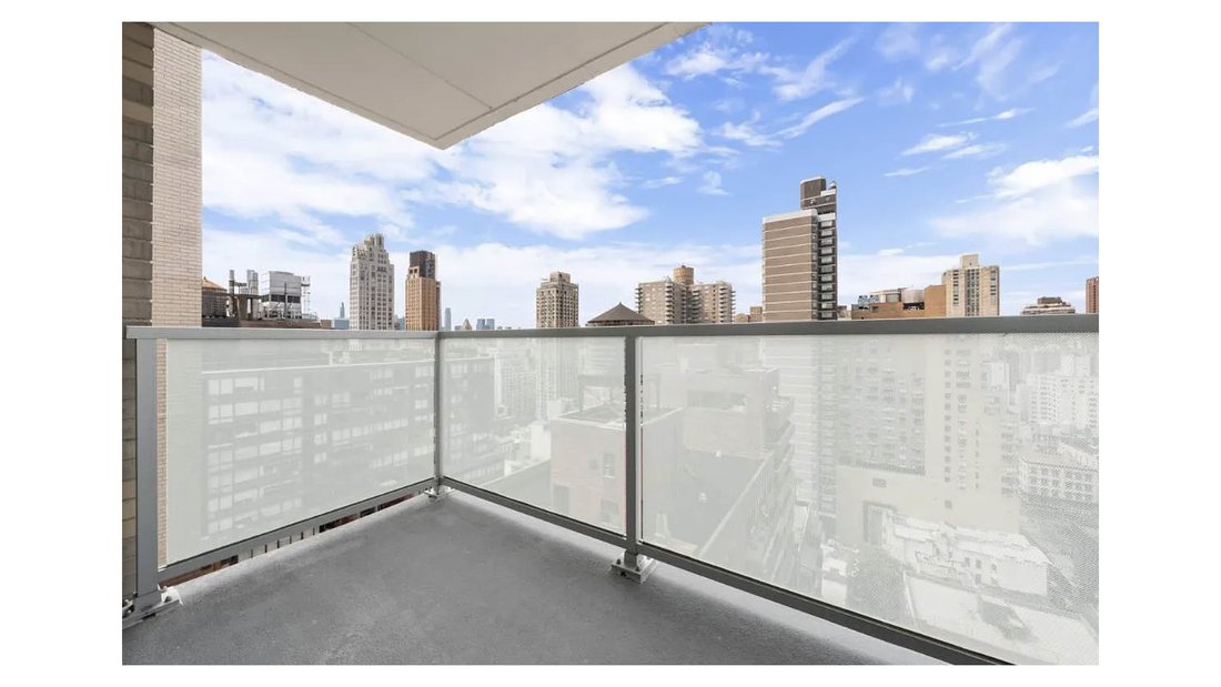 Co Op in New York, New York, United States 2 - 18943770