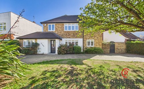 House in Eastcote, Hillingdon, England 1