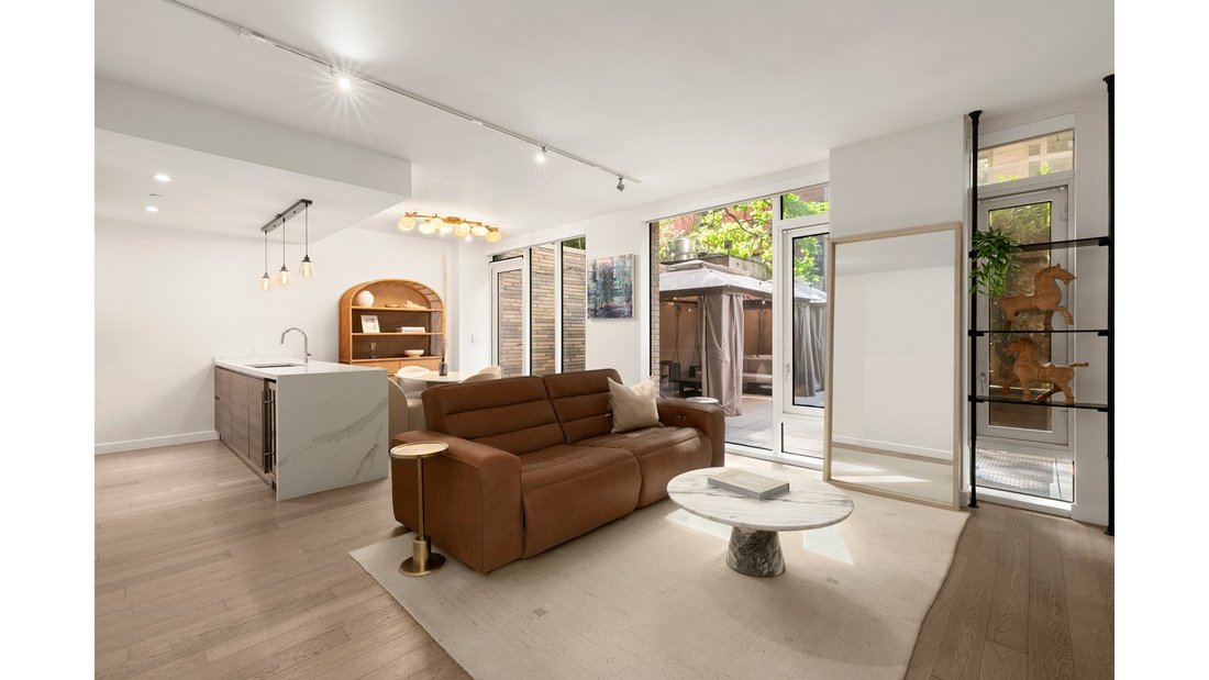Condo in New York, New York, United States 1 - 18934893