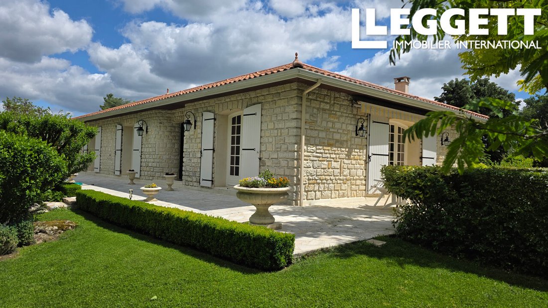 House in Puymoyen, Nouvelle-Aquitaine, France 3 - 17230609