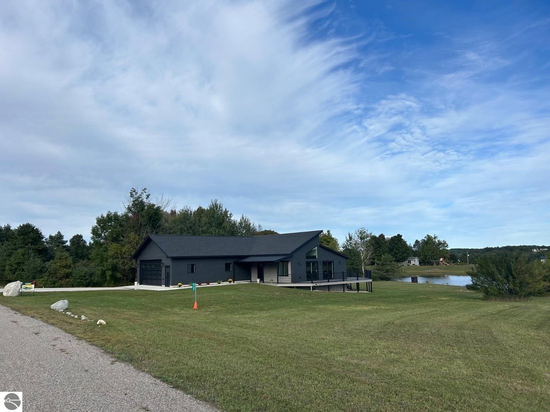 House in Ellsworth, Michigan, United States 1 - 18636058