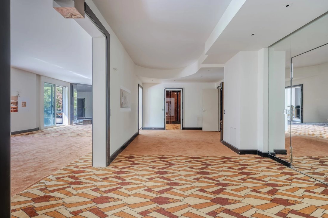 Apartment in Saint James-Général Koenig, Neuilly-sur-Seine, France 5 - 18939991