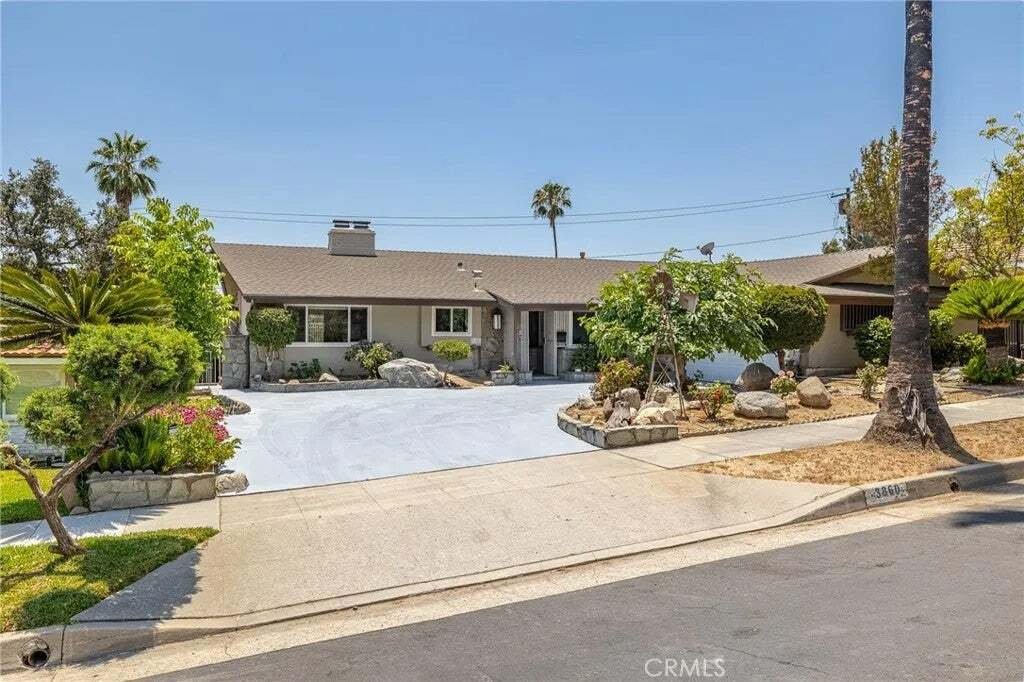 House in Altadena, California, United States 1 - 18075371