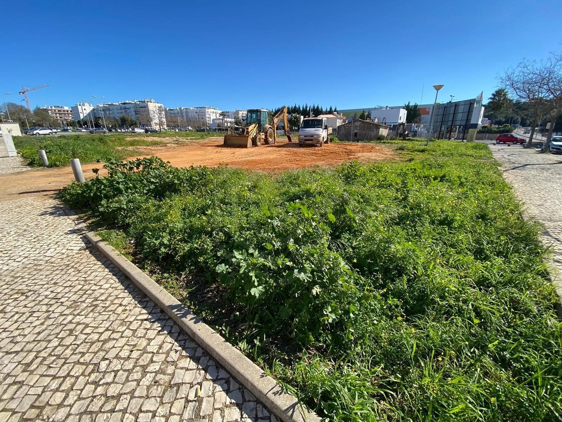 Land in Loule (Sao Clemente), Algarve, Portugal 3 - 18944757