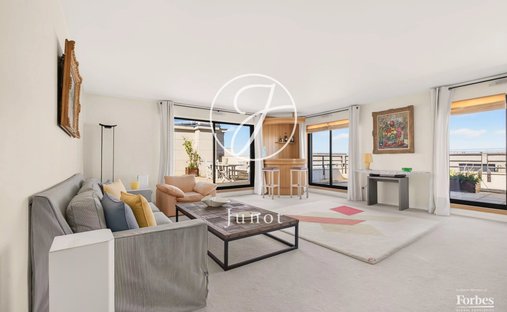 Apartment in La Verboise, Garches, France 1