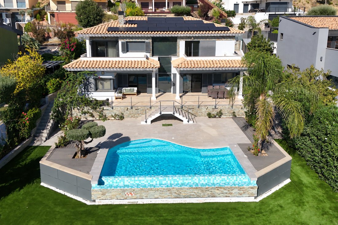 Villa in Palau-saverdera, Catalonia, Spain 1 - 18940211
