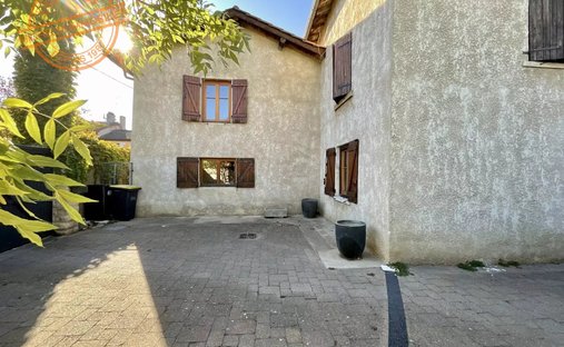 House in Fareins, Auvergne-Rhône-Alpes, France 1