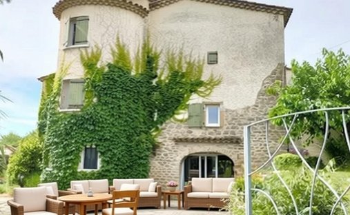 Estate in Uzès, Occitania, France 1