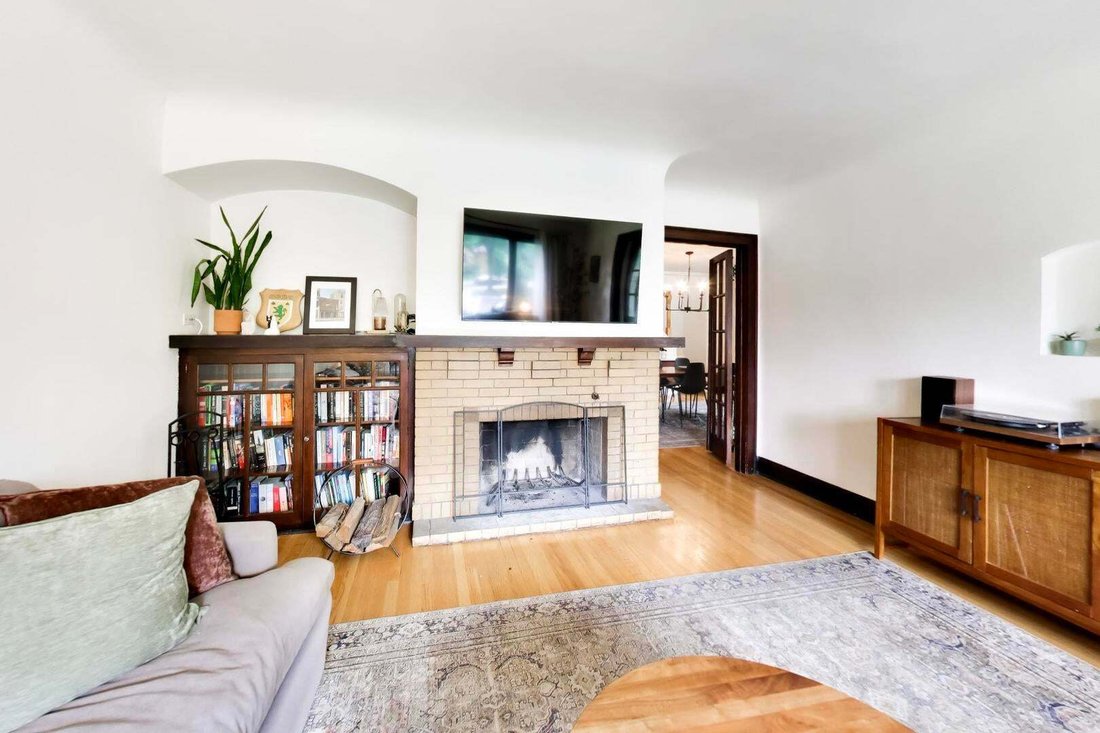 House in Chicago, Illinois, United States 5 - 18943125