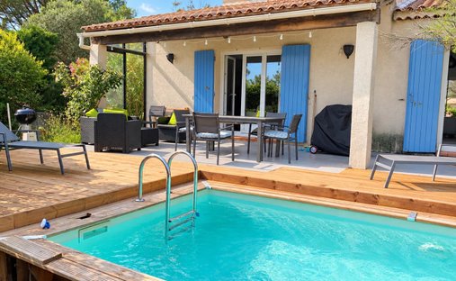 Villa in Saint-Zacharie, Provence-Alpes-Côte d'Azur, France 1