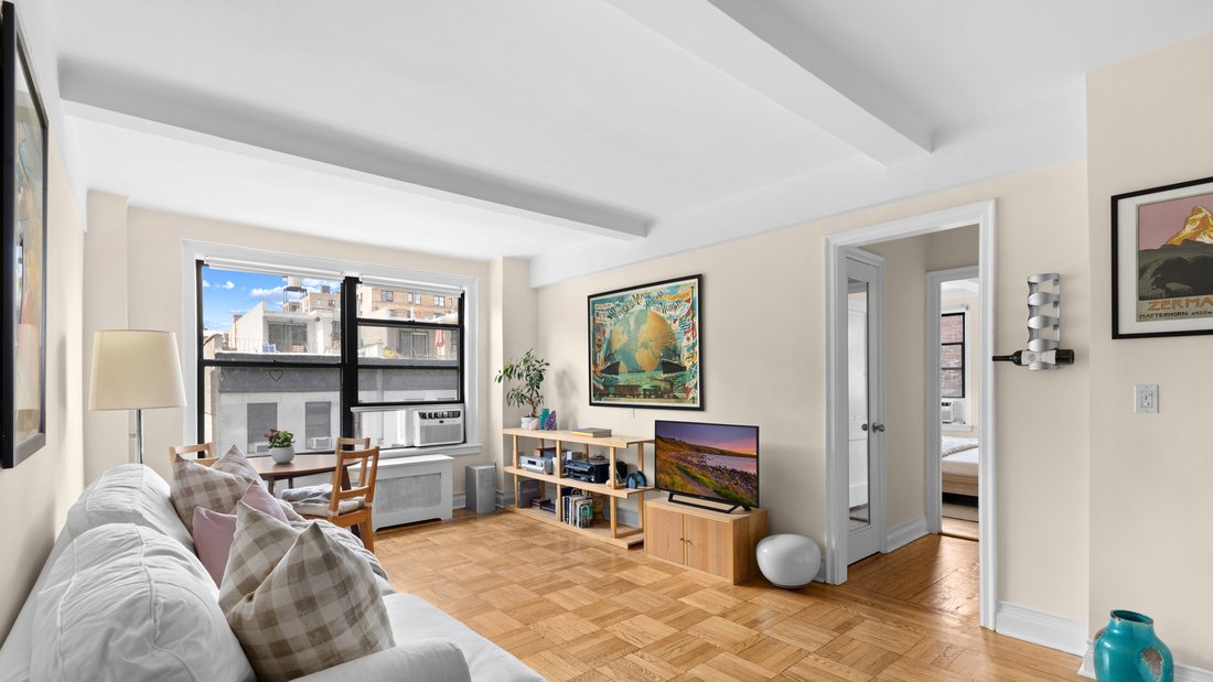 Co Op in New York, New York, United States 1 - 18943775