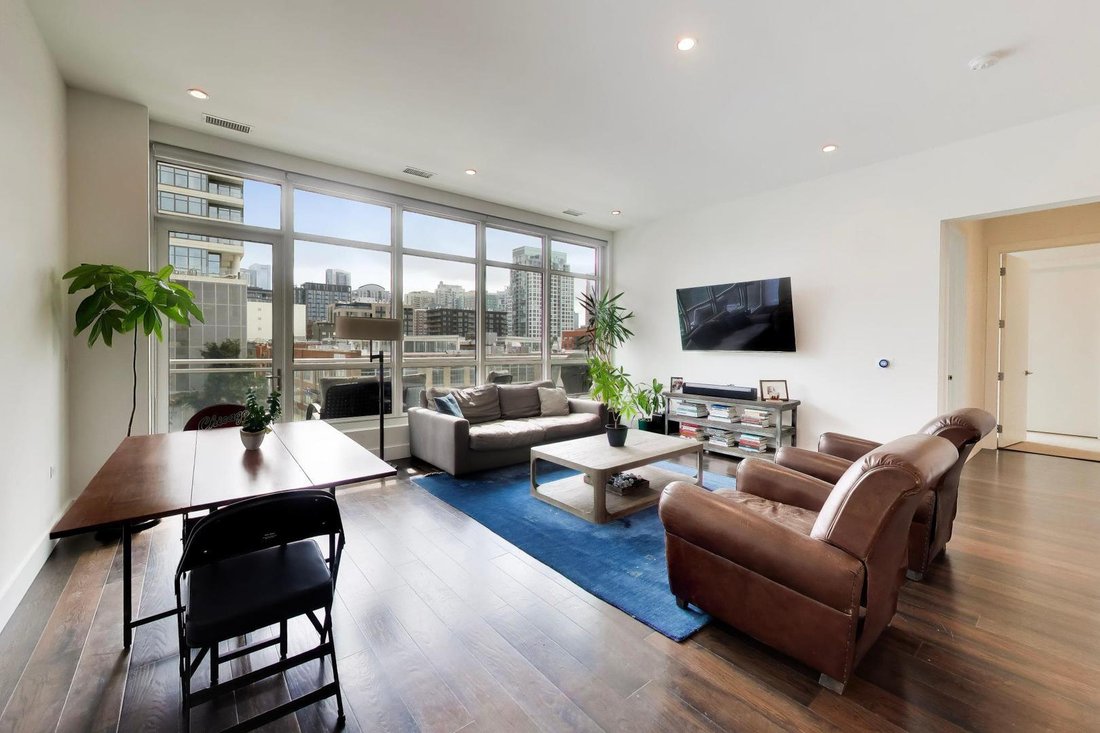 Condo in Chicago, Illinois, United States 3 - 18943159