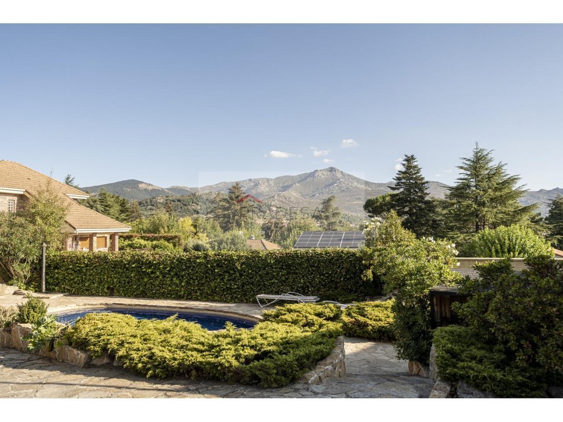 Chalet in Becerril de la Sierra, Comunidad de Madrid, Spain 2 - 18942885