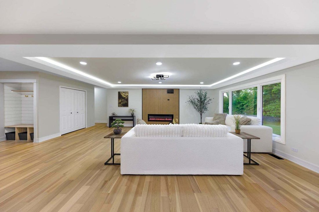 House in Bolingbrook, Illinois, United States 4 - 18943146