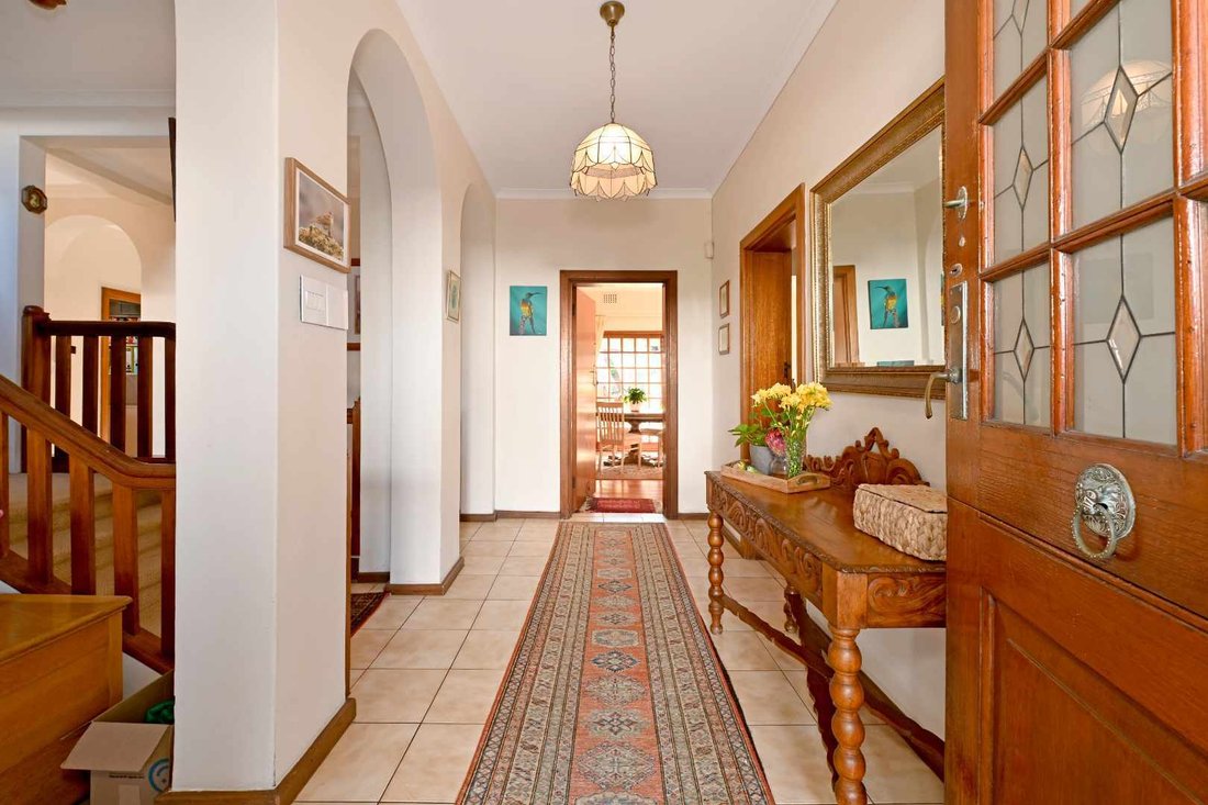 House in City Centre, City Bowl, Cape Town 5 - 18939743