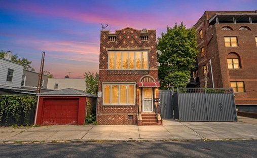 House in New York, New York, United States 1