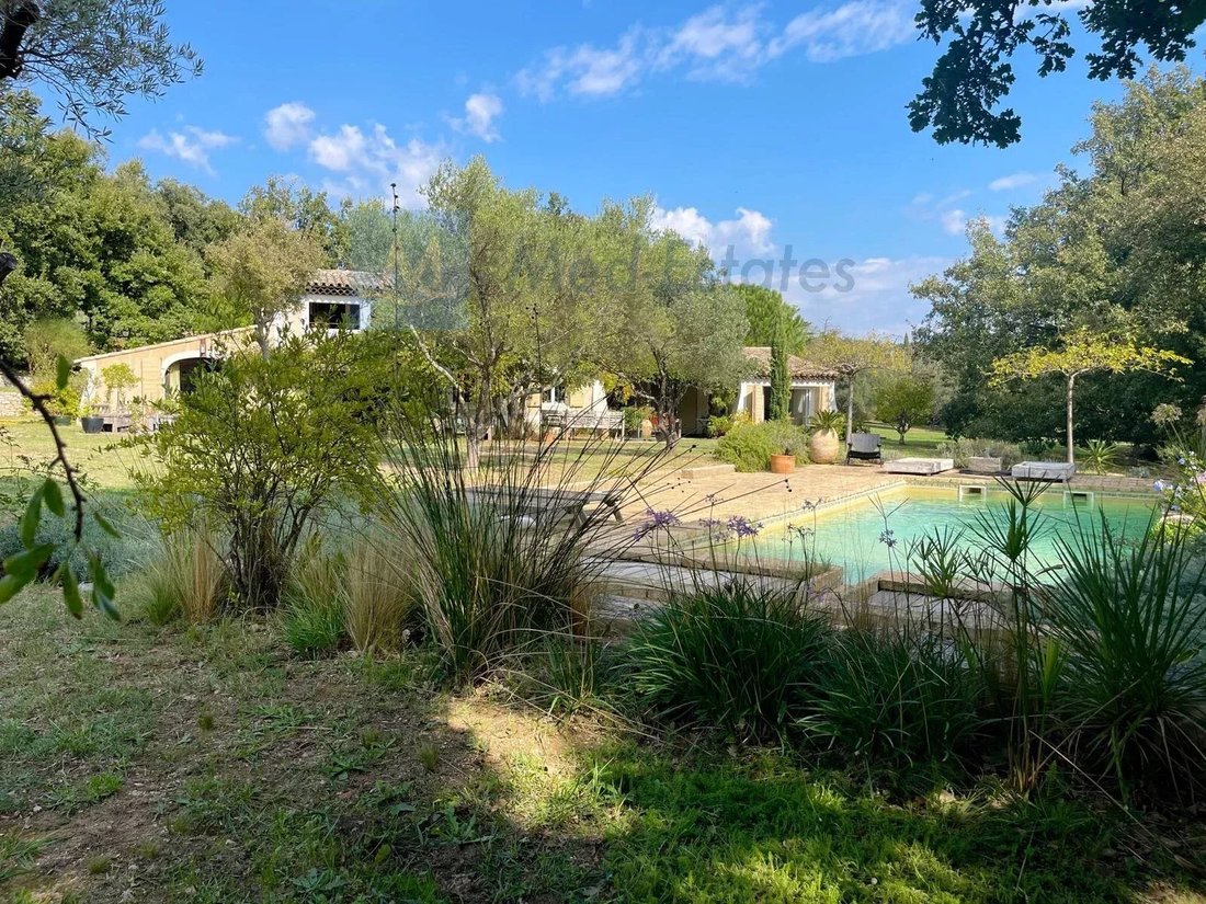 Villa in La Garde-Freinet, Provence-Alpes-Côte d'Azur, France 1 - 16786761