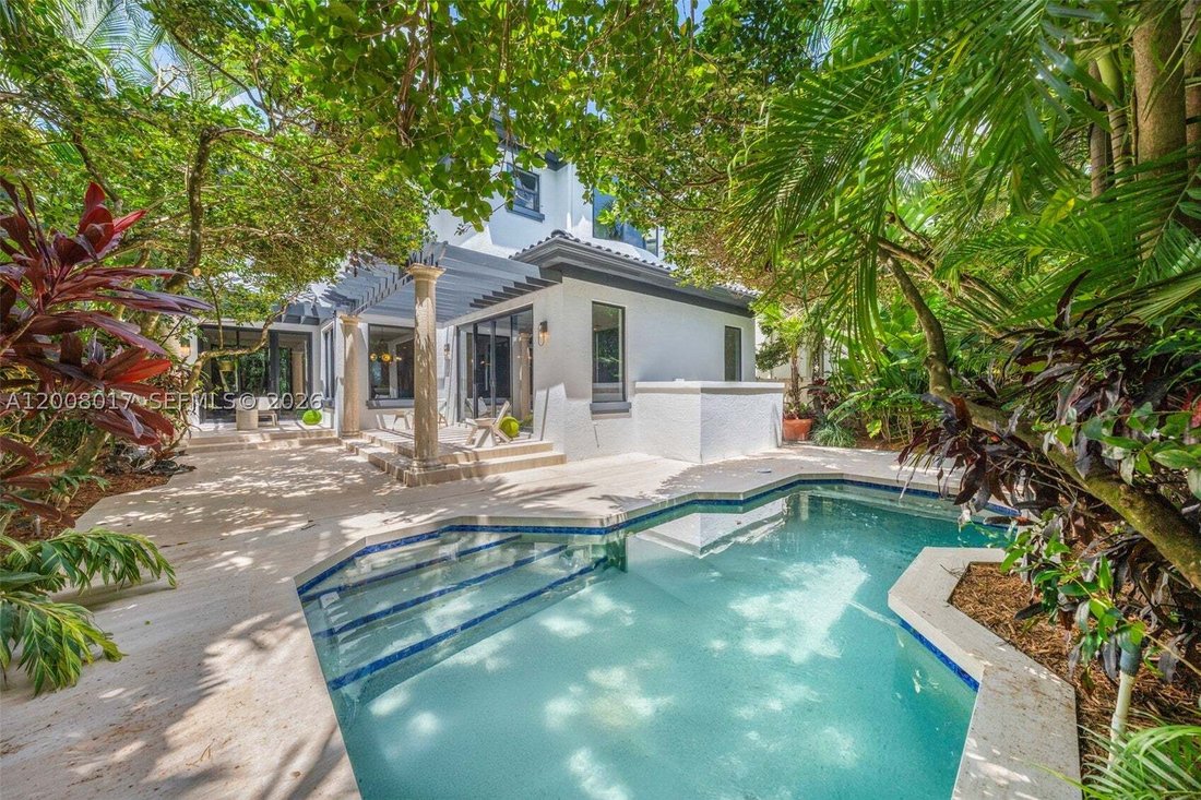 House in Miami, Florida, United States 2 - 17781095