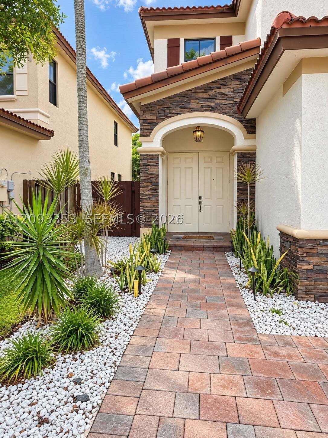 House in Doral, Florida, United States 3 - 18943053