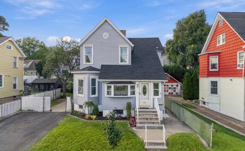 House in Kearny, New Jersey, United States 1