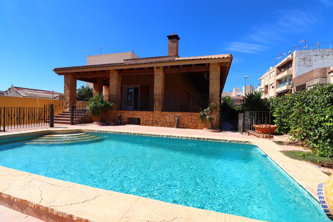Villa in Formentera del Segura, Valencian Community, Spain 1 - 18940665