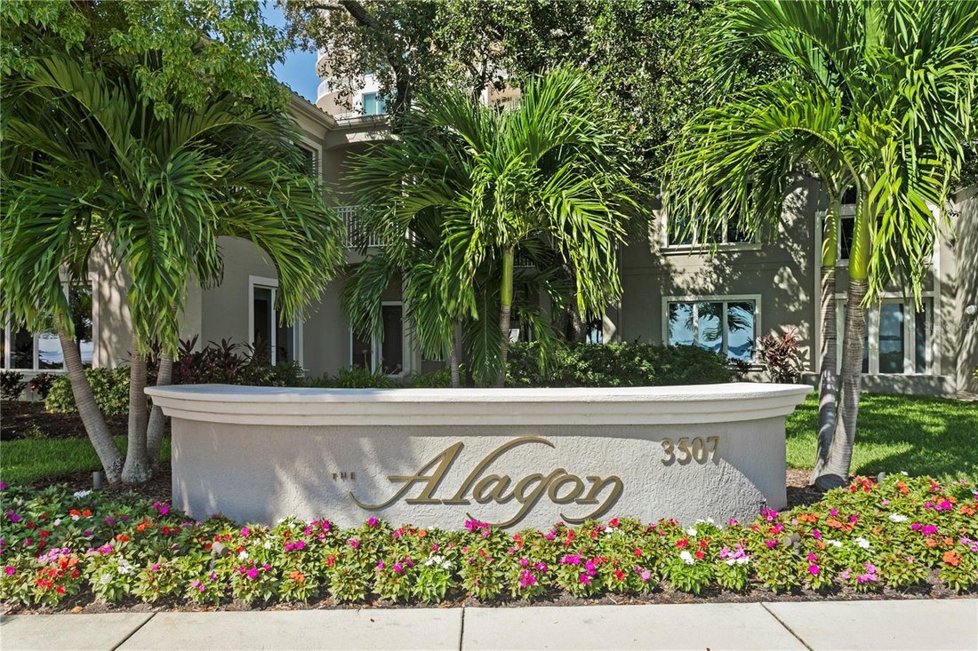 Maison de ville à Tampa, Floride, États-Unis 3 - 18439477