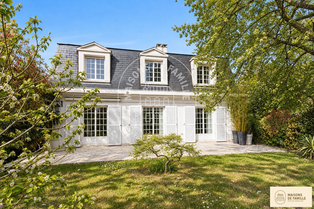 Villa in La Châtaigneraie-La Feuillaume Sud, La Celle-Saint-Cloud, France 1 - 18941111