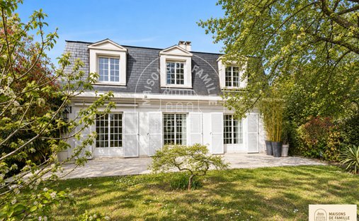 Villa in La Châtaigneraie-La Feuillaume Sud, La Celle-Saint-Cloud, France 1