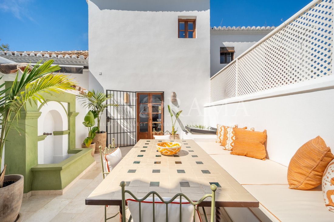 Townhouse in Marbella, Andalusia, Spain 3 - 18940161