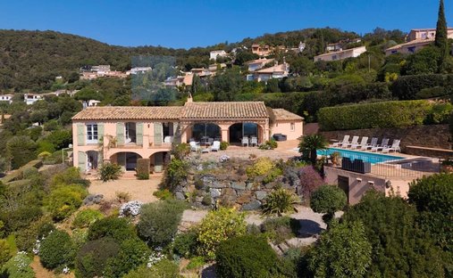 Villa in La Croix-Valmer, Provence-Alpes-Côte d'Azur, Frankreich 1
