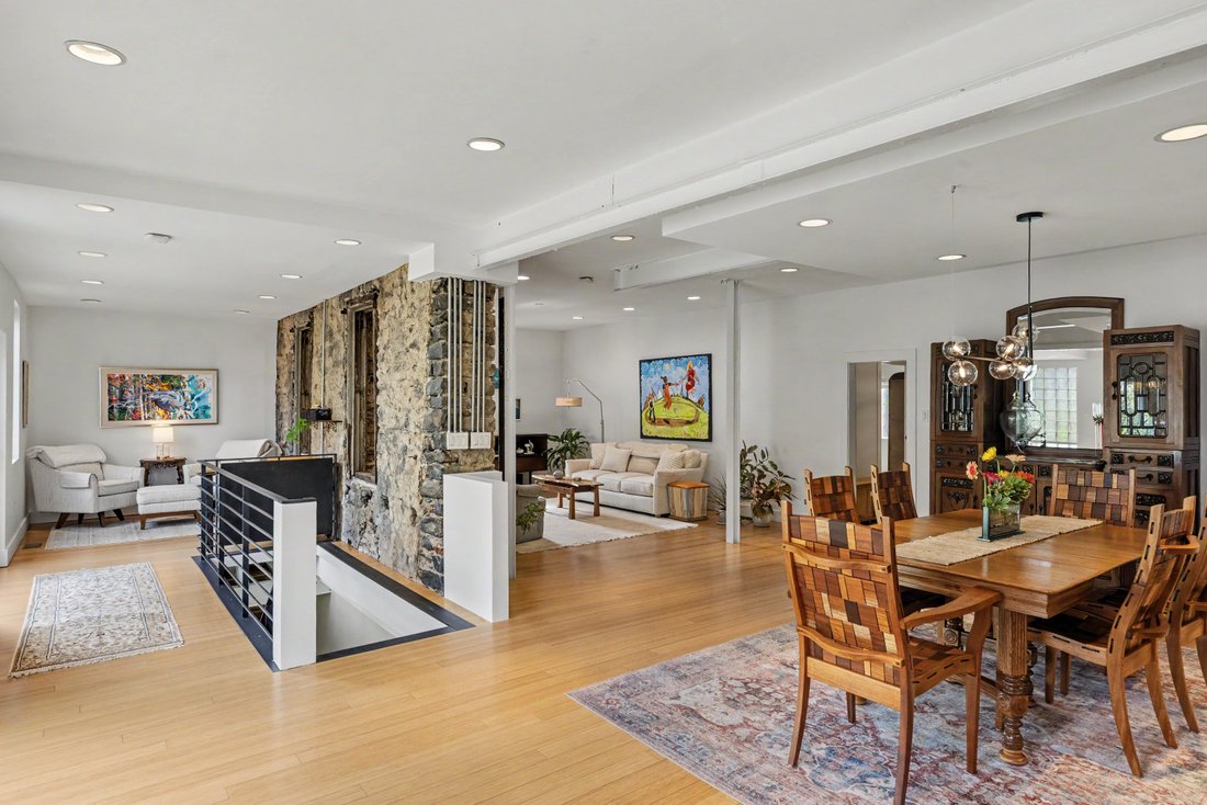 House in Philadelphia, Pennsylvania, United States 4 - 18941510
