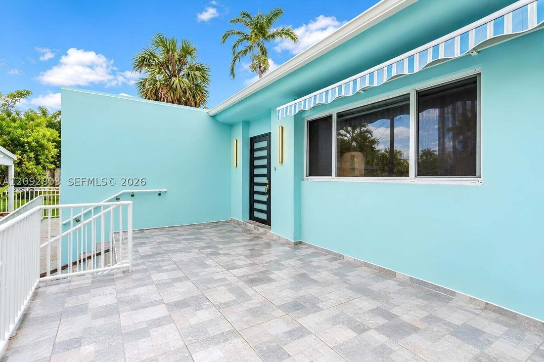 House in Miami, Florida, United States 3 - 18943052