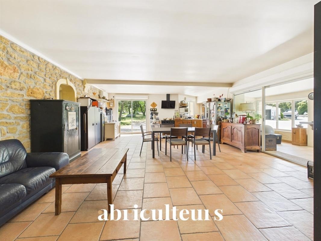 House in Grans, Provence-Alpes-Côte d'Azur, France 4 - 18943894