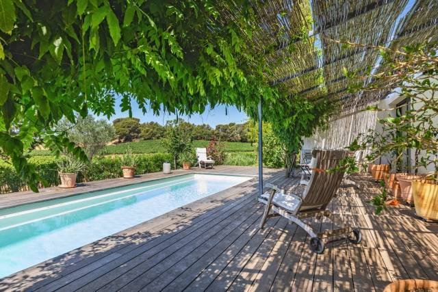 House in La Londe-les-Maures, Provence-Alpes-Côte d'Azur, France 5 - 18943956
