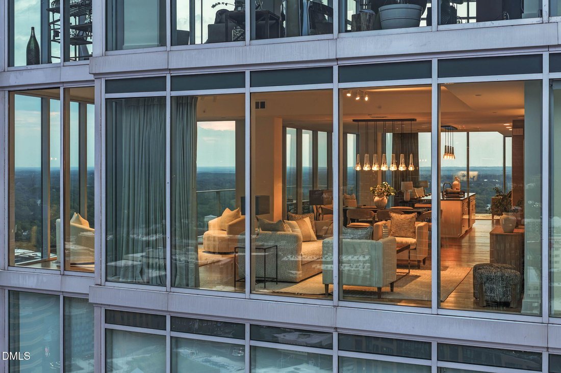 Condo in Durham, North Carolina, United States 2 - 18939950