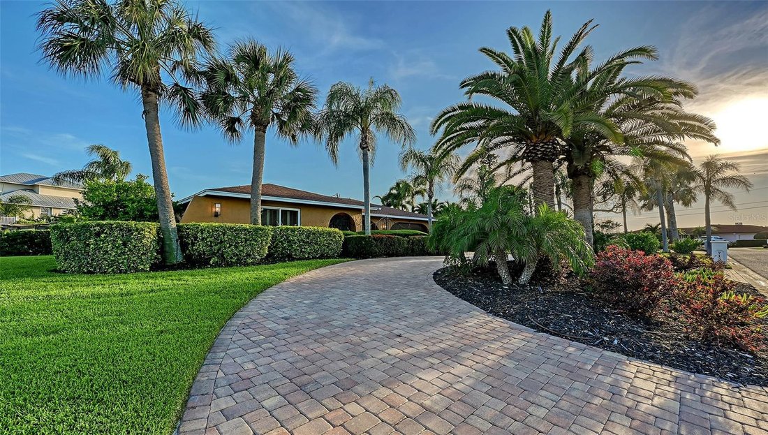 House in Sarasota, Florida, United States 2 - 18942945