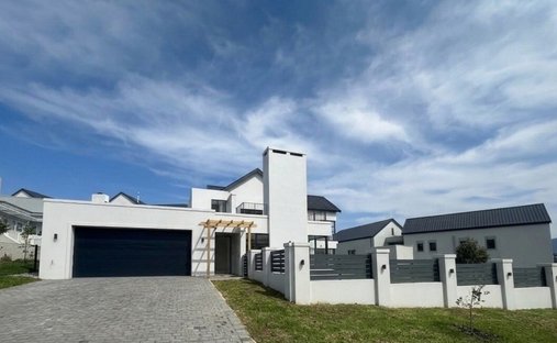 House in Kingswood Golf Estate, Western Cape, South Africa 1