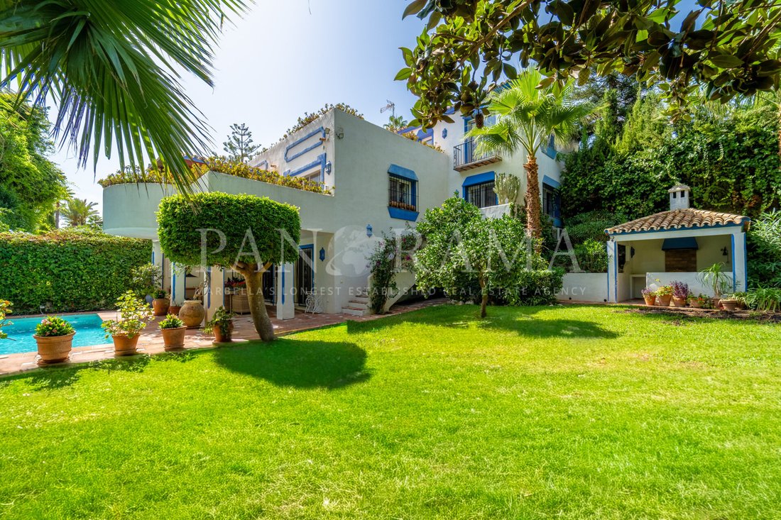 Villa in Marbella, Andalusia, Spain 5 - 15551072