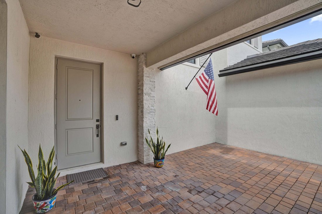 House in Miramar, Florida, United States 4 - 18942633