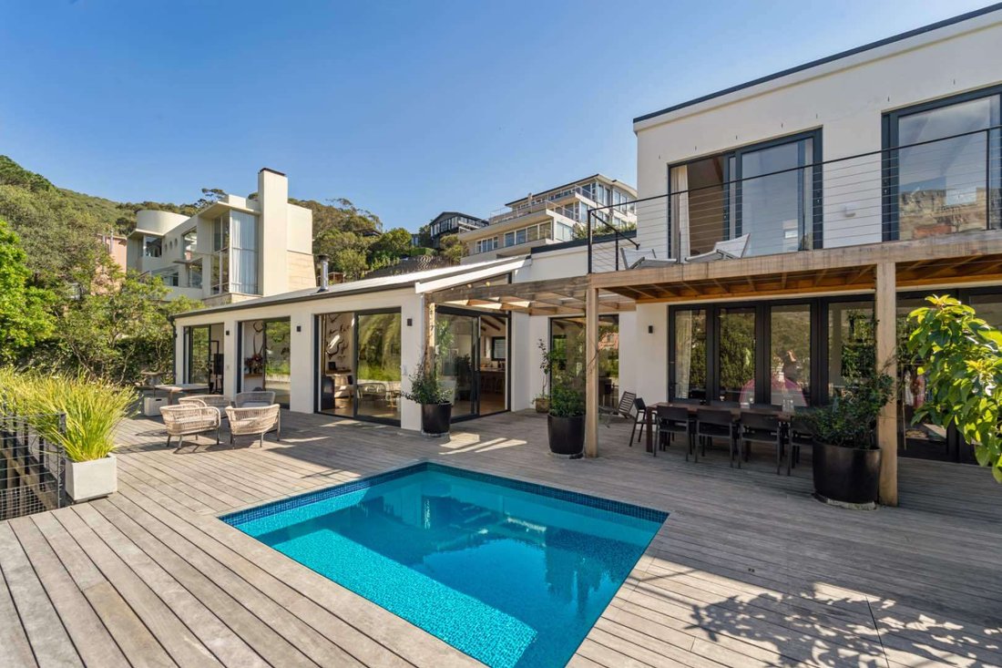 House in City Centre, City Bowl, Cape Town 3 - 18939733